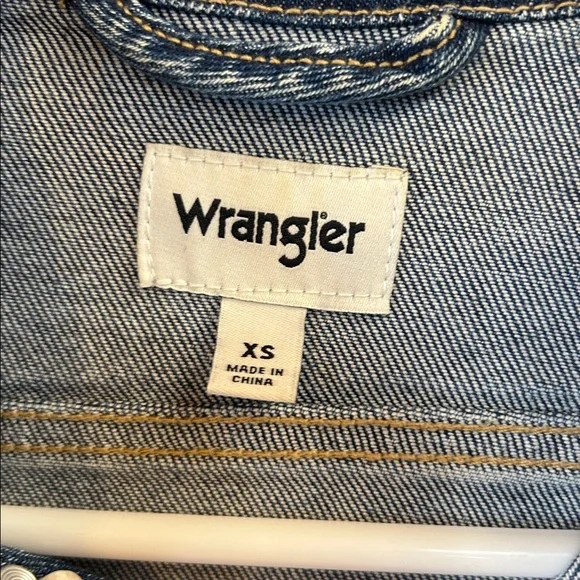WRANGLER Blue Denim Acid Wash Jacket - Picture 3 of 8
